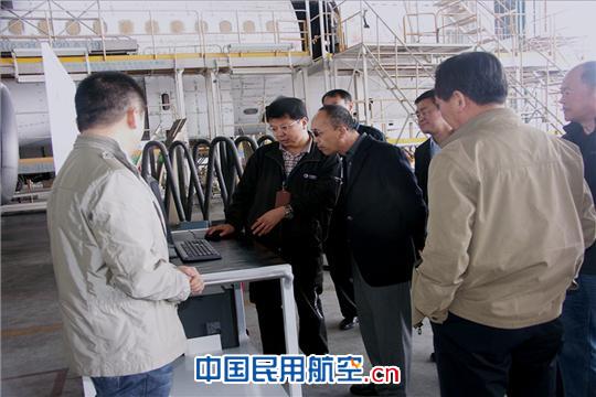 甘肃监管局在东航甘肃维修部检查指导工作