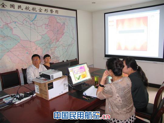 东航甘肃公司客舱部开展多媒体知识讲座活动