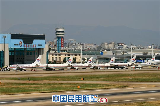 截止目前 云南机场集团12个机场共开通航线301条