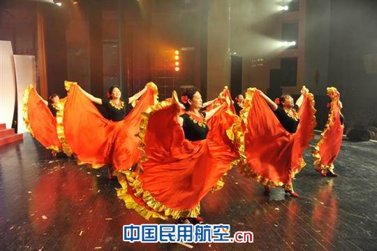 Ameco举办庆祝建党90周年文艺演出活动