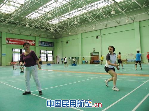 东航甘肃公司客舱部成立羽毛球协会