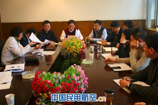 积极沟通  认真排查  固牢飞行人员健康防线