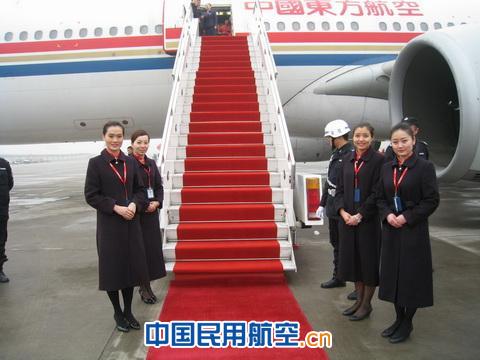 东航西北地服圆满完成两会代表运输保障任务