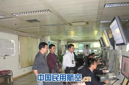 西南空管局区域管制室举行设备故障应急演练