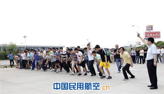 国航内蒙分公司工会举办2012年度春季职工越野赛