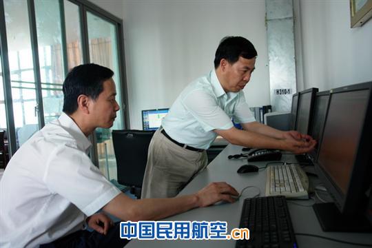 中南空管局局长陈松林视察汕头空管站