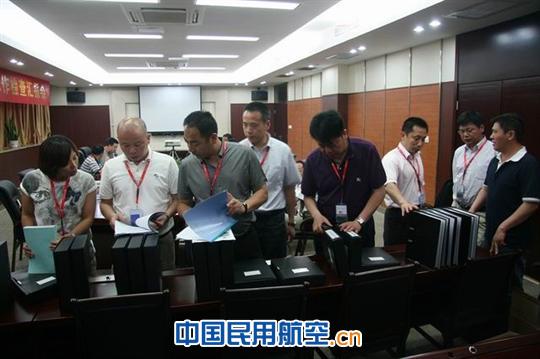江苏分局顺利通过民航局空管局安保工作专项检查