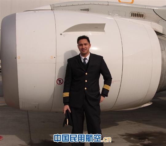 老外当官——天津航空开创外籍飞行员管理新模式