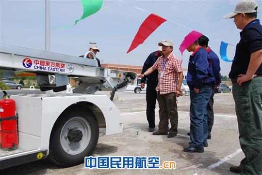 比武现场 东航甘肃分公司车辆保障部开展技术比武活动