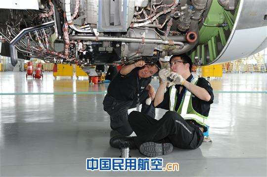 东航工程技术公司积极投入“安全生产月”活动