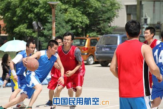 赛场拼搏夺荣誉 --甘肃空管分局篮球赛圆满闭幕