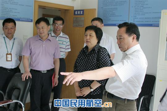 空管局工会苏玲主席慰问山东分局北雷达站