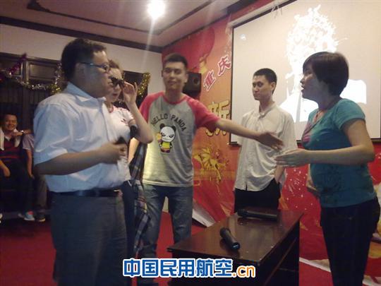 国航股份重庆分公司团委开展趣味培训活动