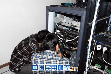 西南空管局完成康定THALES ADS-B地面站半年维护