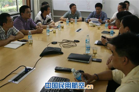 东航工程技术公司与川航开展工作交流