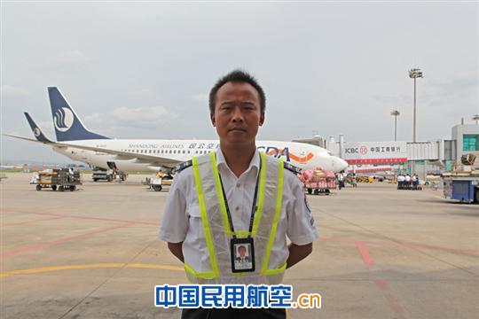 记录昆明巫家坝机场的最后一天（组图之一）