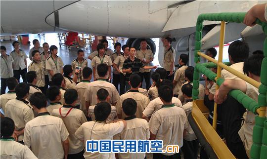 寓教于乐 深航维修“安全小品季”开播啦