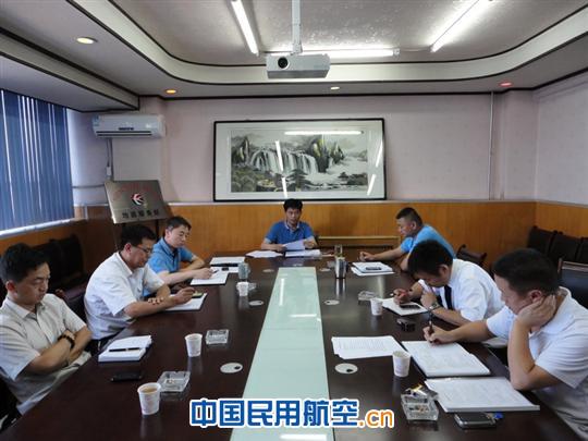 东航甘肃地面服务部召开2012年中期工作会