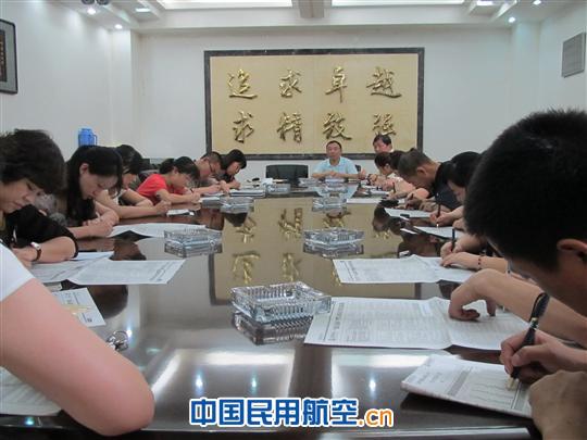 东航甘肃分公司办公室积极组织档案法制知识竞赛