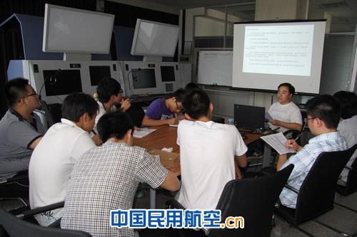 迎接新力量 注入新血液