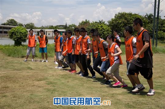 深圳空管站开展2012年新员工培训