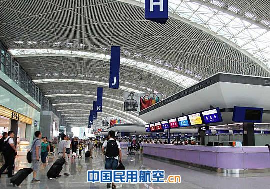 西南空管局塔台保障成都双流机场T2航站楼运行记