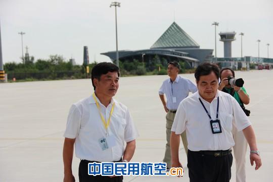 中国民航大学领导调研克拉玛依机场