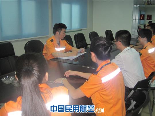 航空物流国内部组织防中暑知识培训