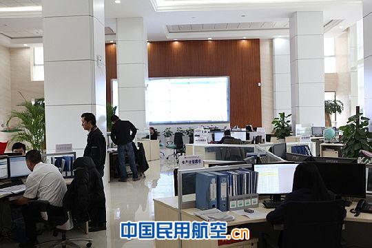 东航云南公司全员在岗保障民航旅客双节出行