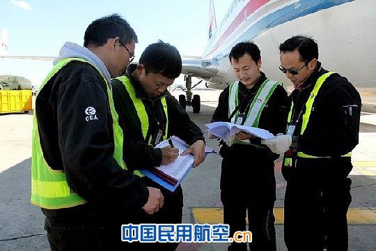 东航云南公司全员在岗保障民航旅客双节出行