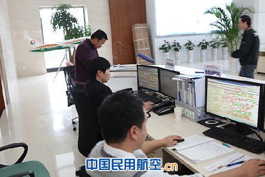 东航云南公司全员在岗保障民航旅客双节出行