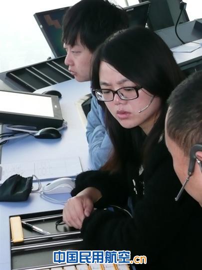 西北空管2 西北空管局顺利完成双跑道混合运行试飞工作