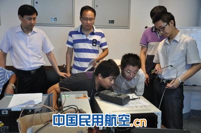 河南空管分局积极做好“十八大”前设备维护工作