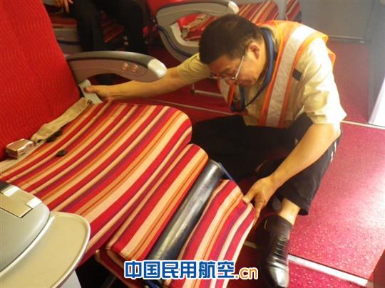 深航“大修印象”：平凡的岗位 不平凡的人