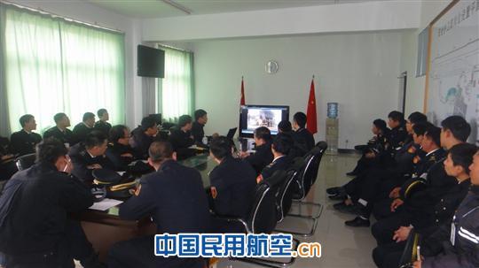 青岛机场护卫部组织进行消防安全常识培训