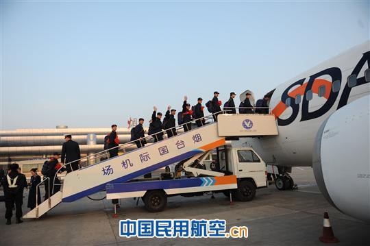 山航圆满完成济南军区新兵运输保障任务