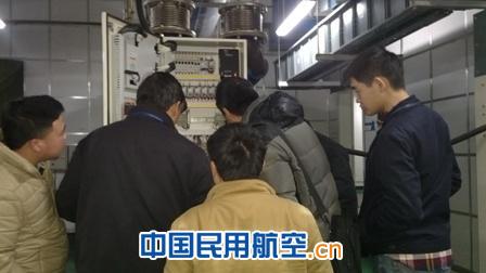 西南空管动力室参与精密空调和发电机监控培训