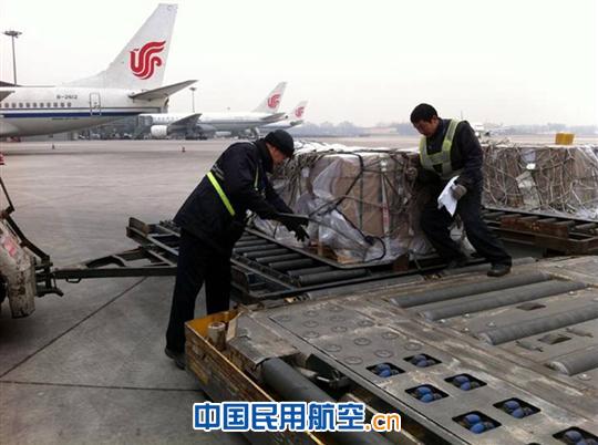 老“兵”新“传”：国航地服现场指挥员贾丕贤