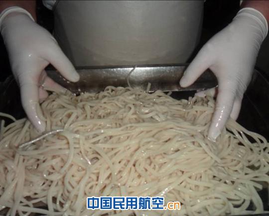 维护金牌产品一致性，“南航大碗面”工艺升级