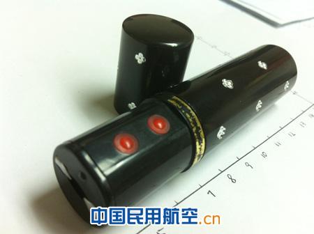 乌鲁木齐安检查获口红式微型电击器