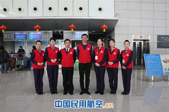 东航山东地服部爱在东航公益活动