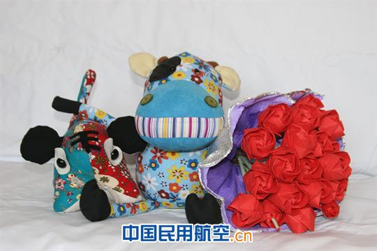 山东空管举办女职工才艺作品创作展示活动