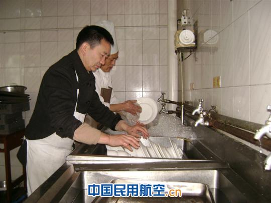 她们有一个幸福的职工之家