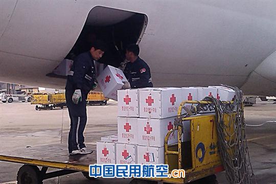 青岛机场优质高效全力保障地震救灾物资运输