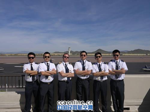 长龙航空首批飞行学员学成归来