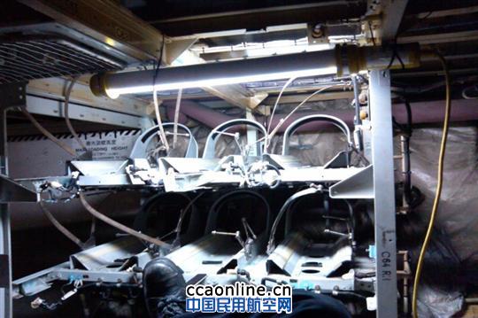 深航完成首架A319飞机旅客氧气GOS部件改装