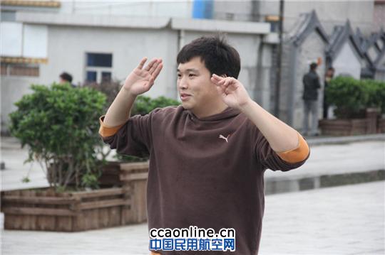 飞扬青春 追逐梦想 演绎年轻Style