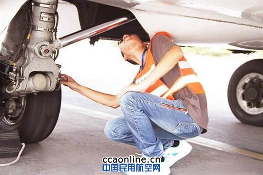 战高温 斗酷暑 华夏航空全力保障航班安全正点