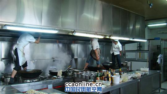 炎炎夏日  严把食品卫生关