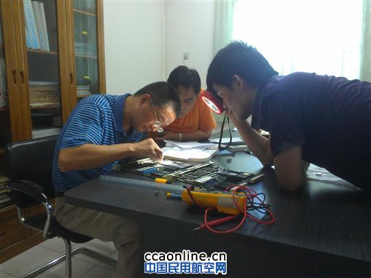 珠海空管站雷达站开展二次雷达监视处理器板培训